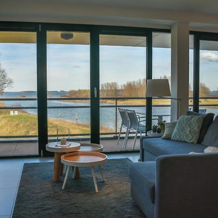 Appartement Aan Jachthaven Met Zicht Op Veerse Meer Arnemuiden Luaran gambar