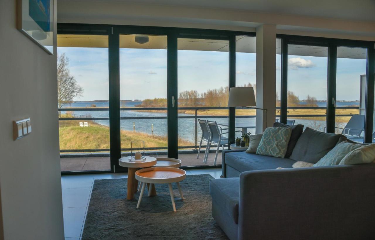 Appartement Aan Jachthaven Met Zicht Op Veerse Meer Arnemuiden Luaran gambar